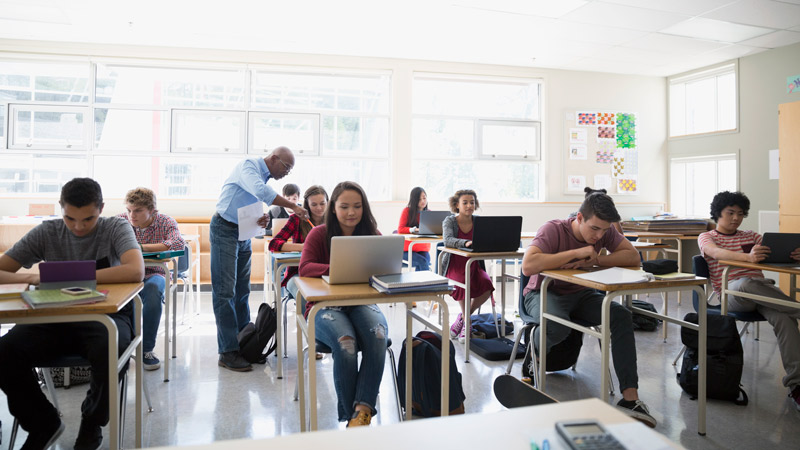 Rede Modernizada Dá Suporte às Necessidades de Aprendizagem Remota de Distrito Escolar Image