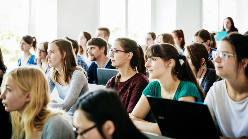 Smart Thinking: Vertiv™ Cooling Technology Cuts University's Data Centre Energy Costs Image